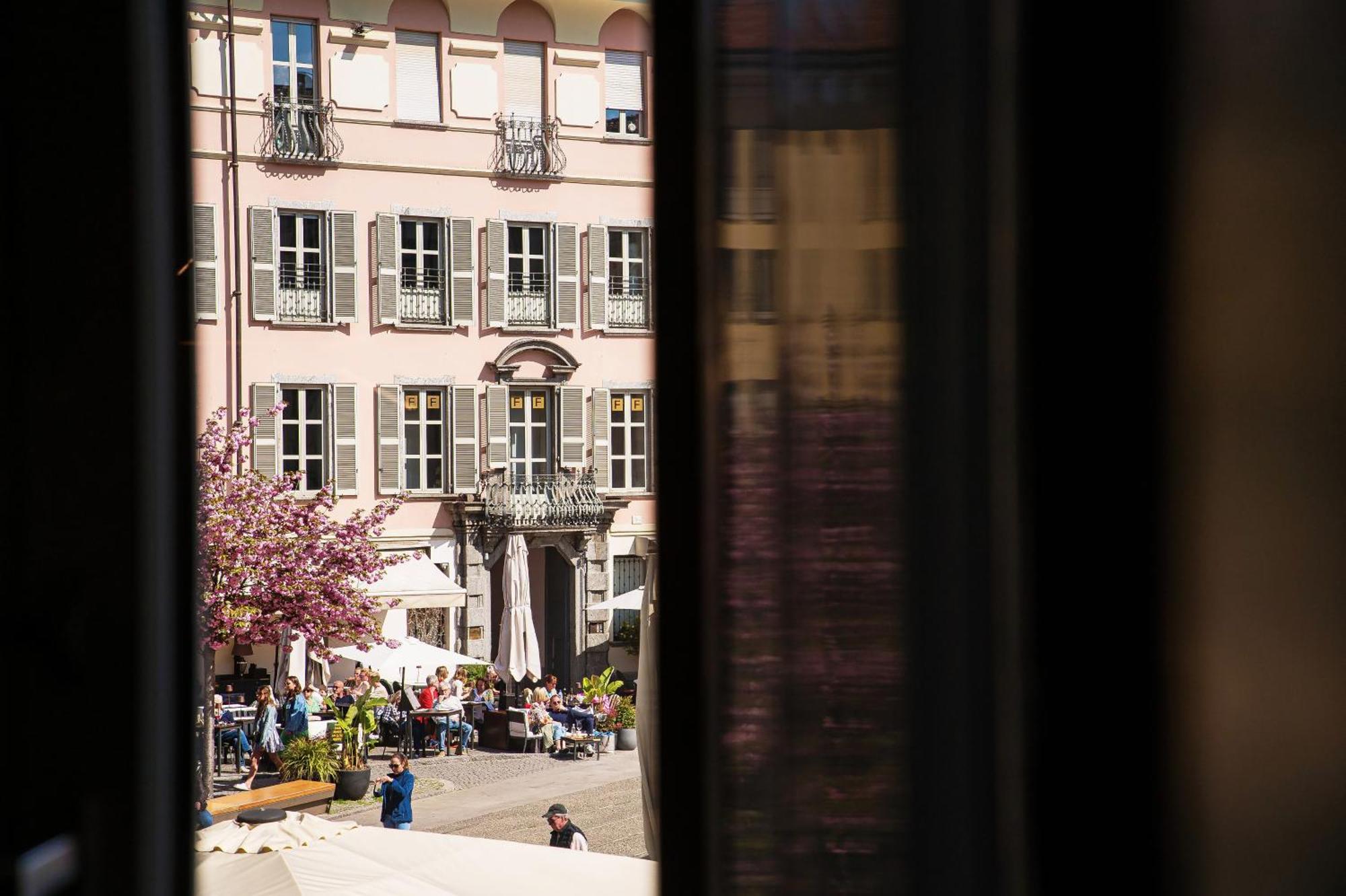 Fitzgerald Building - The House Of Travelers Apartment โกโม ภายนอก รูปภาพ