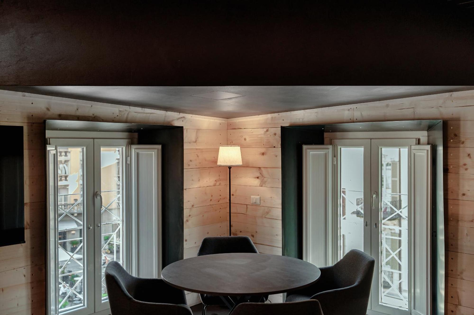 Fitzgerald Building - The House Of Travelers Apartment โกโม ภายนอก รูปภาพ