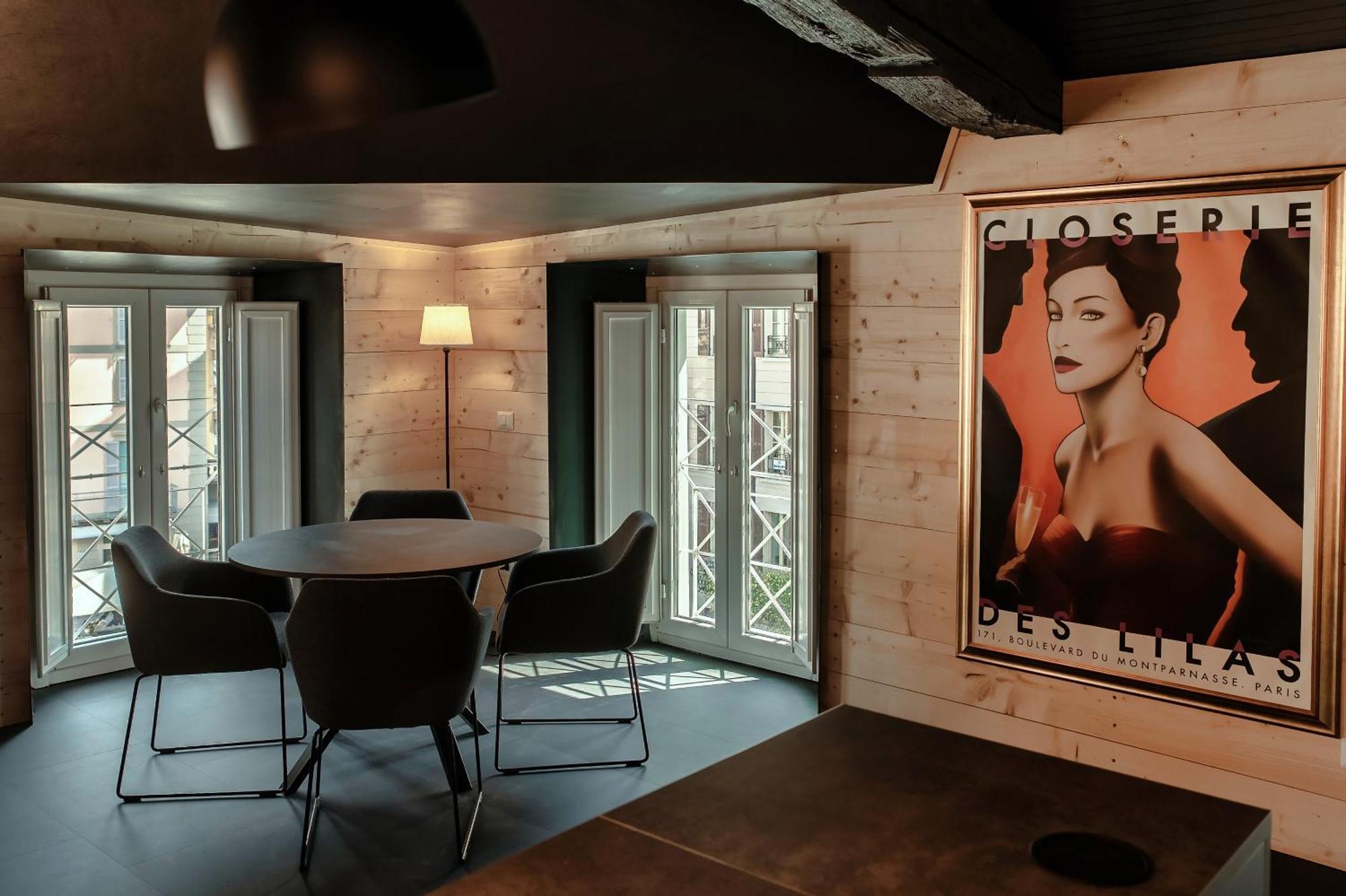 Fitzgerald Building - The House Of Travelers Apartment โกโม ภายนอก รูปภาพ