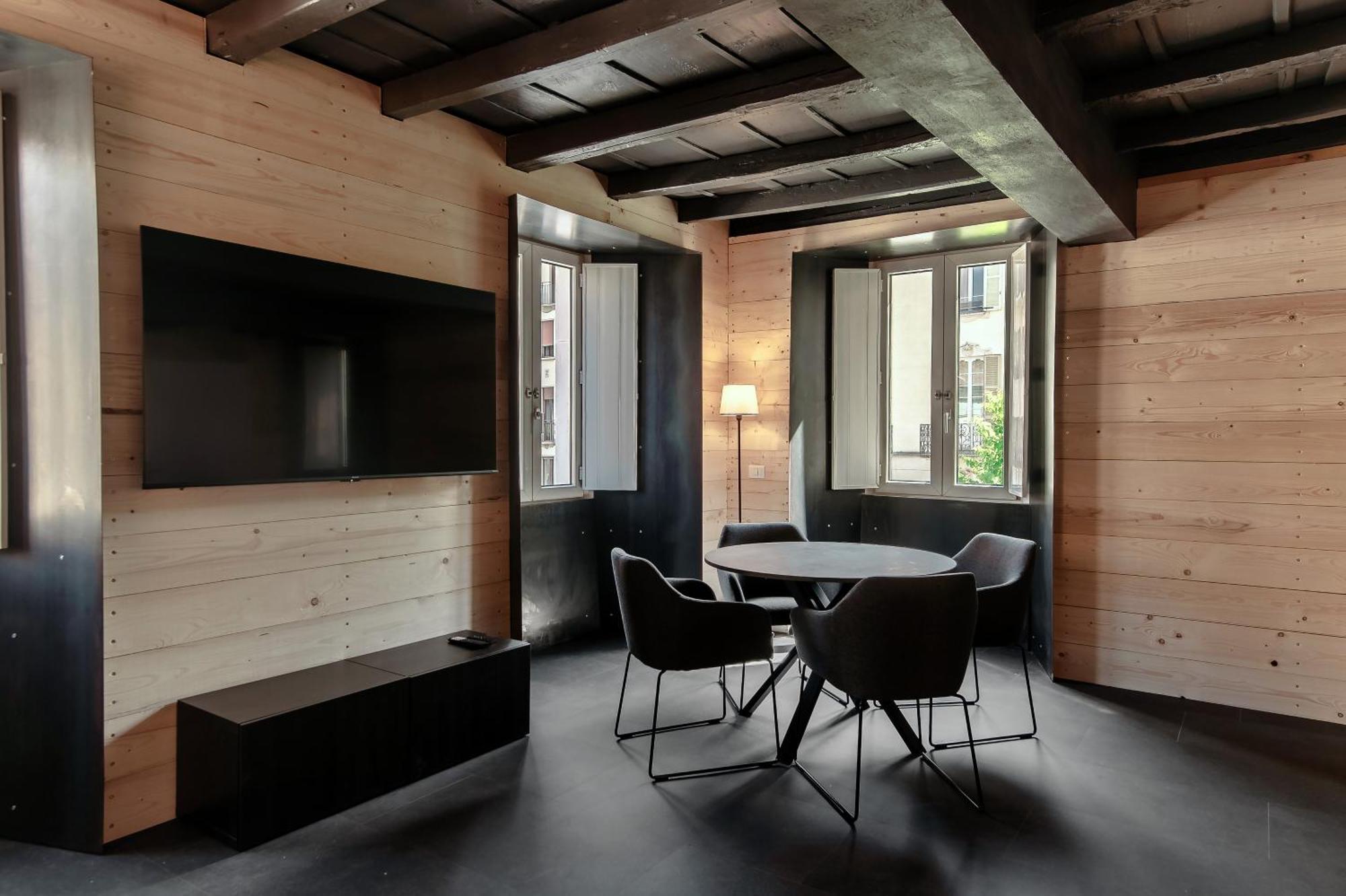 Fitzgerald Building - The House Of Travelers Apartment โกโม ห้อง รูปภาพ